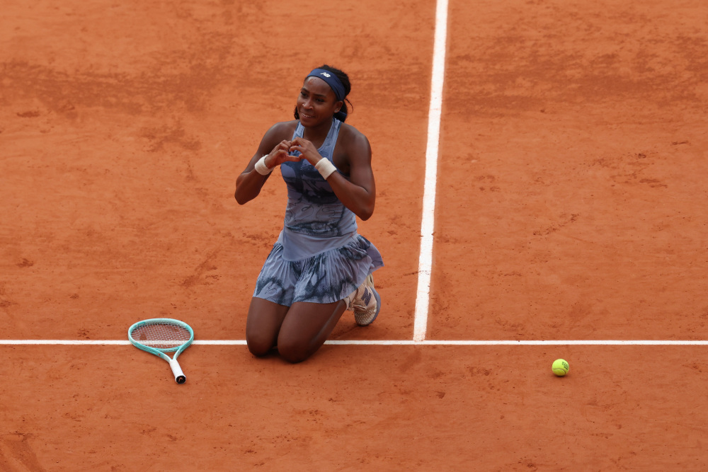 朗尼克：图赫尔退役后在酒吧打工谋生，我打电话邀他来当教练.