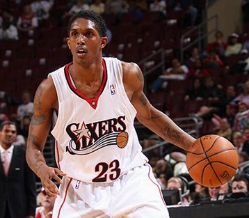 他不仅具备 他不仅具备