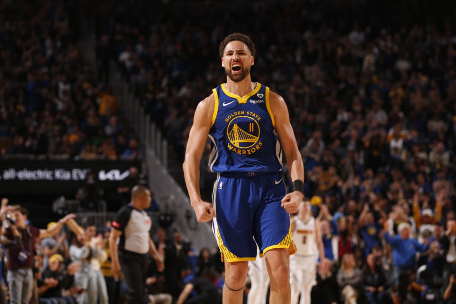 胁一次又一 胁一次又一